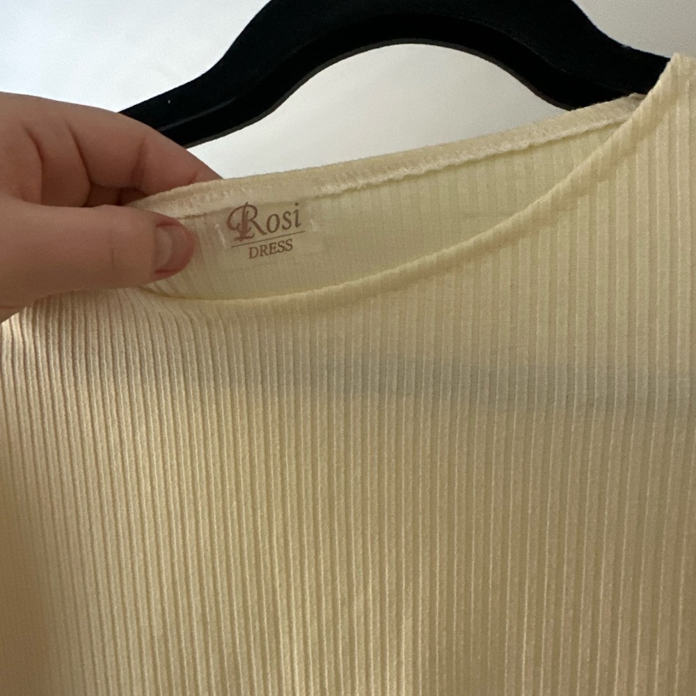 New Yellow Ribbed Top - Picture 4 of 6
